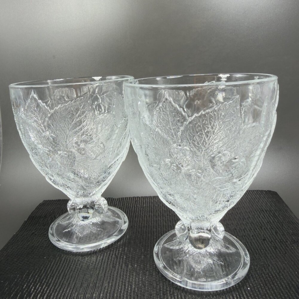 Pasabahce Fruit Embossed Heavy Pressed‎ Glass Goblets Clear Cups Glasses Set 2